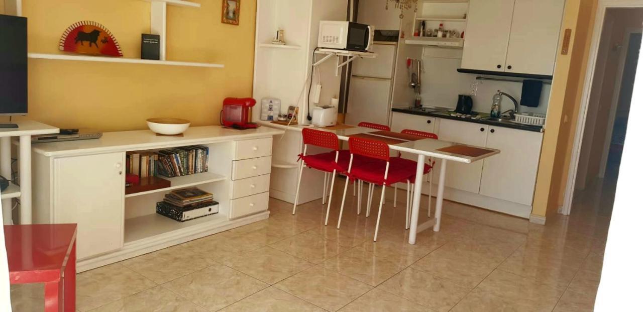 Sunny Self-Catering Apartment Costa Teguise, Lanzarote, Spain Экстерьер фото