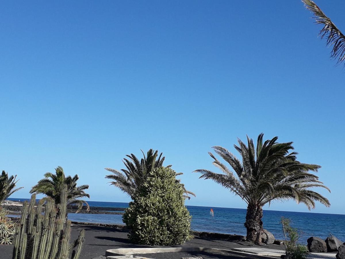Sunny Self-Catering Apartment Costa Teguise, Lanzarote, Spain Экстерьер фото