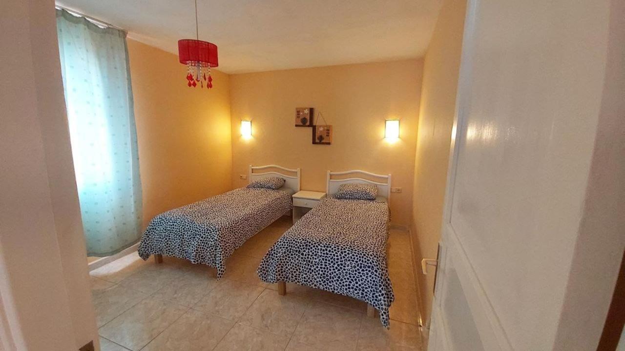 Sunny Self-Catering Apartment Costa Teguise, Lanzarote, Spain Экстерьер фото